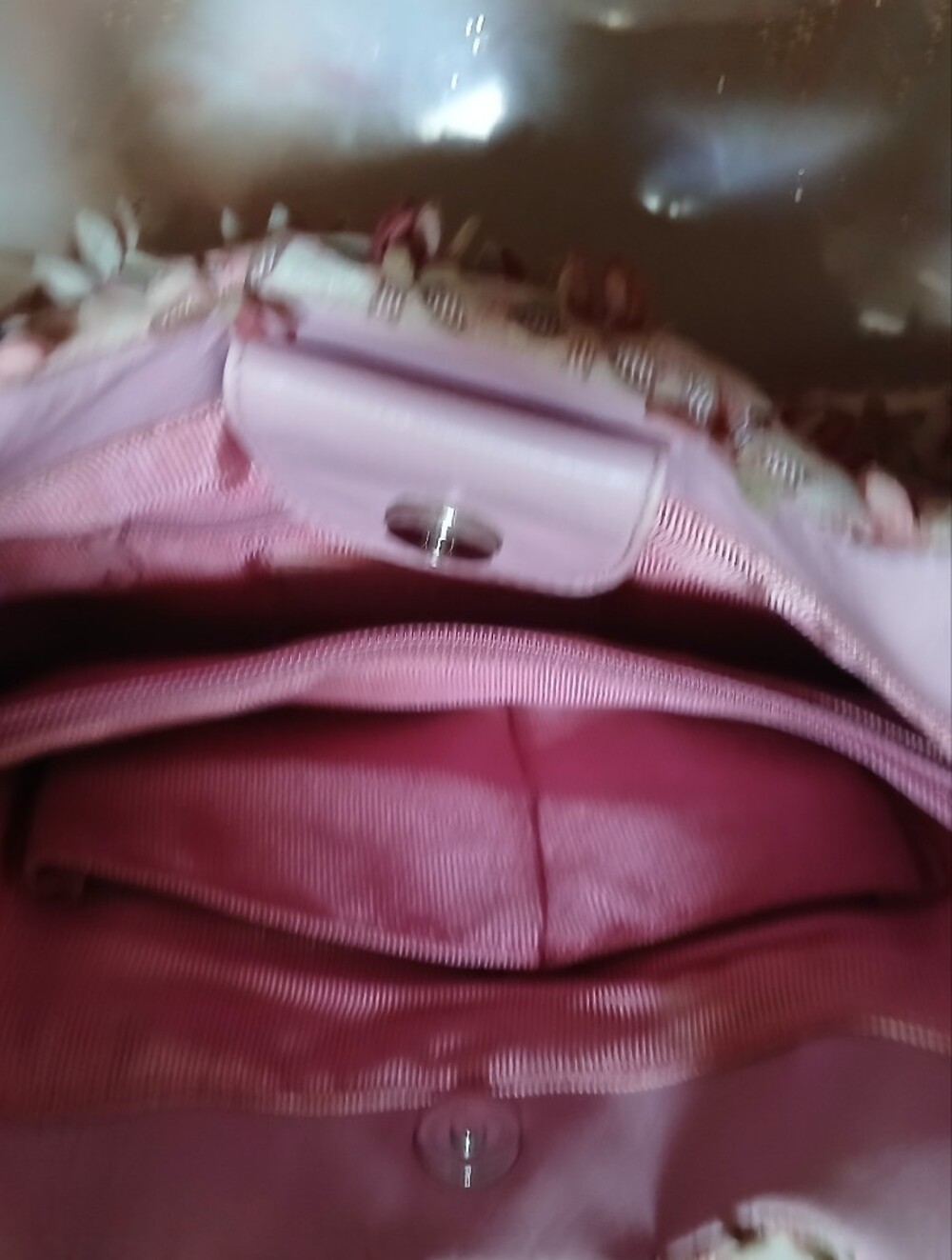Sondra Roberts Pink Floral Cutout Shoulder Bag - Picture 6 of 6